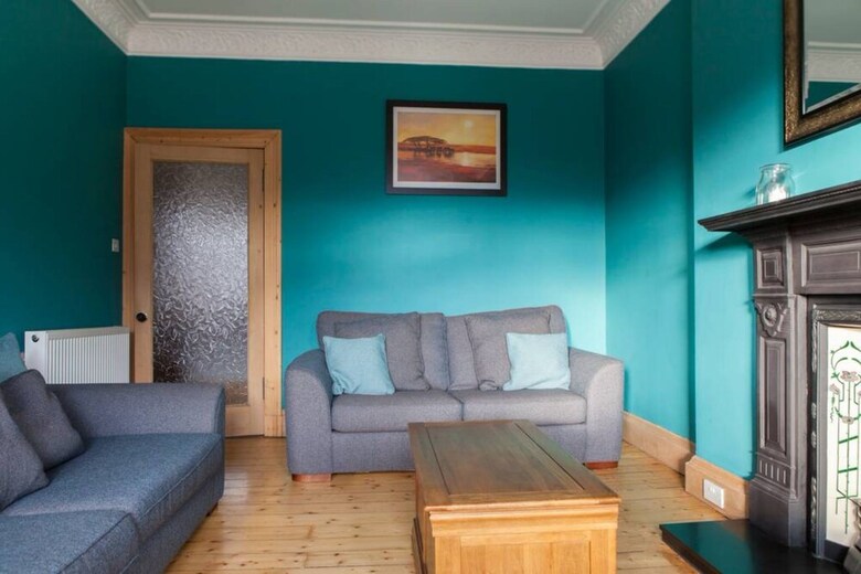 Apartamentos 2 Bedroom Flat With Free Parking Nearby Accommodates 6