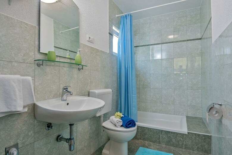Beach Resort Apartments Bucina