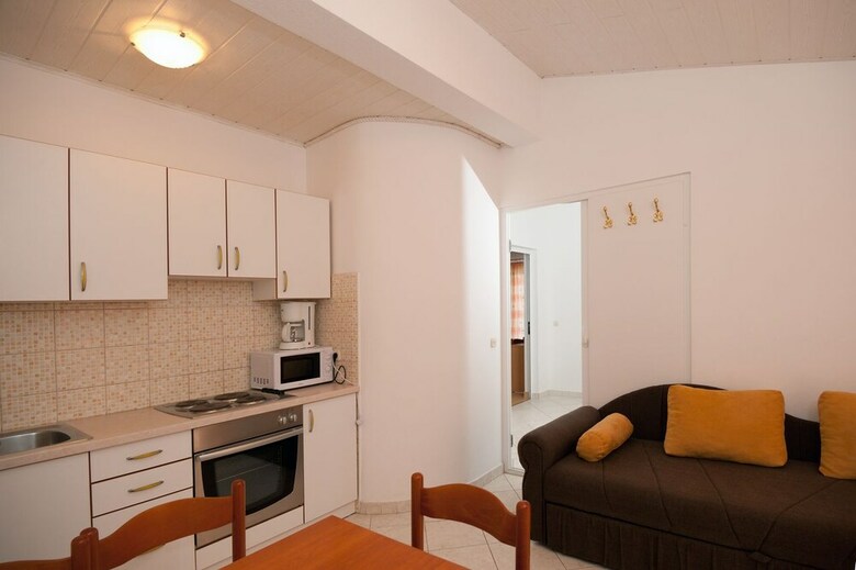 Beach Resort Apartments Bucina