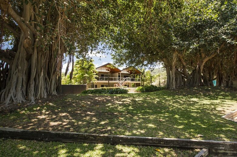 Picnic Bay Apartments Unit 1