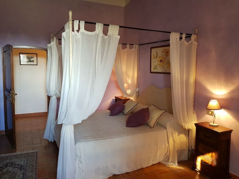 Villa Laura - Fattoria Di Larniano