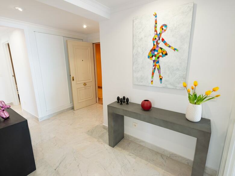 Apartamentos Puerto Ban�s Sea Front
