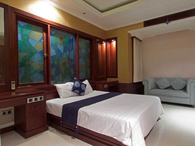 Villa Dynasty Estate