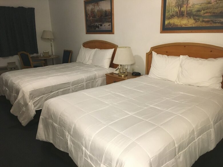 Hotel Traveler's Inn