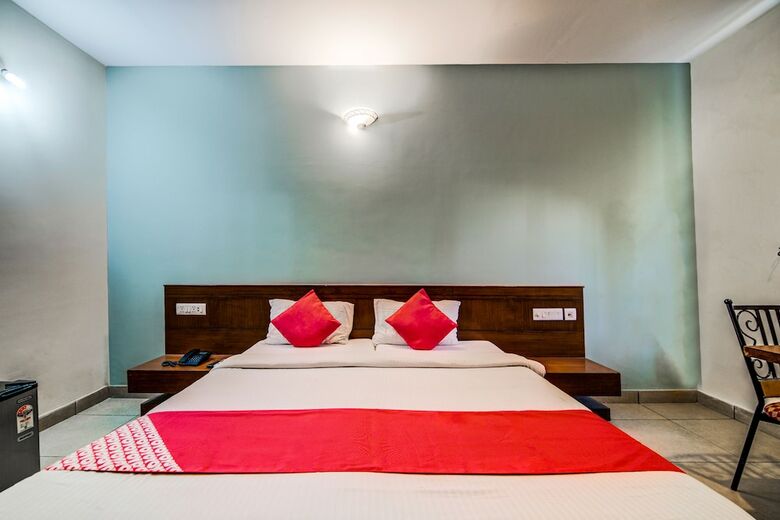 Hotel Oyo 18529 Hallmark Inn Jubilee Hills