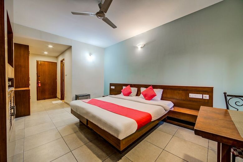 Hotel Oyo 18529 Hallmark Inn Jubilee Hills