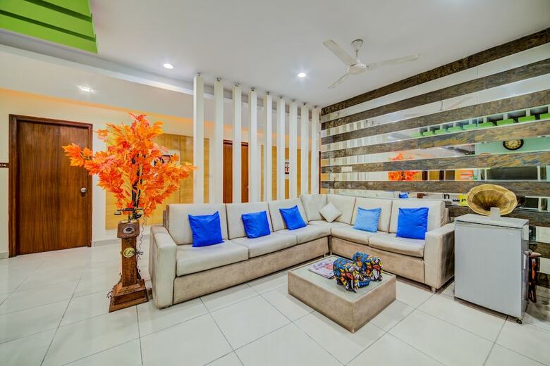 Hotel Oyo 18529 Hallmark Inn Jubilee Hills