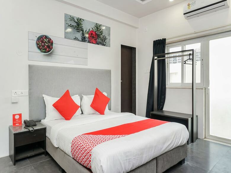 Oyo 16832 Hotel I Suite 2