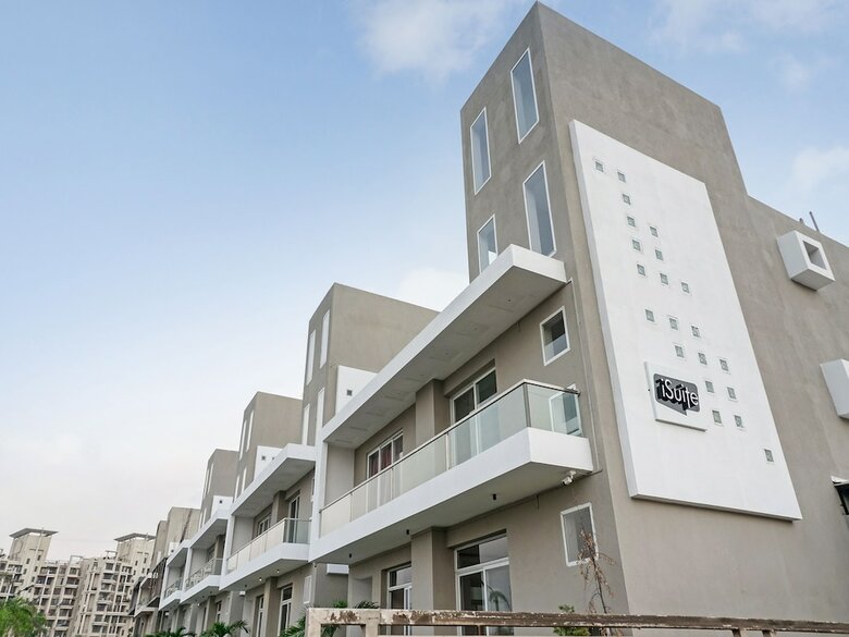 Oyo 16832 Hotel I Suite 2
