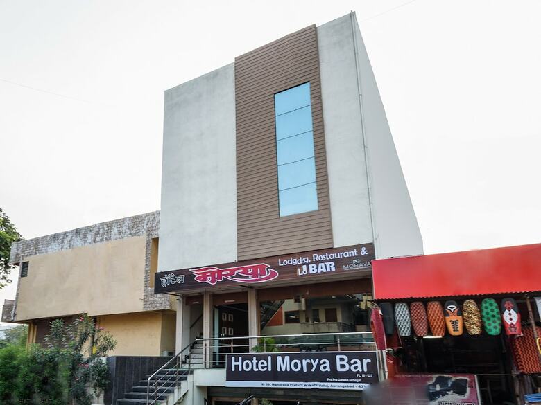 Oyo 19622 Hotel Morya