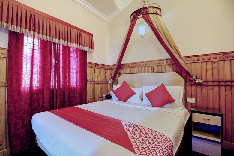 Hotel Oyo 1611 Pine Borough Inn