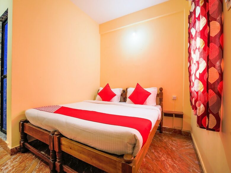 Hotel Oyo 22418 Frank Rooms
