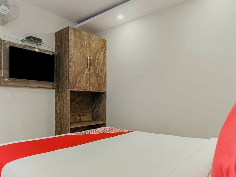 Oyo 22571 Hotel Sarathi