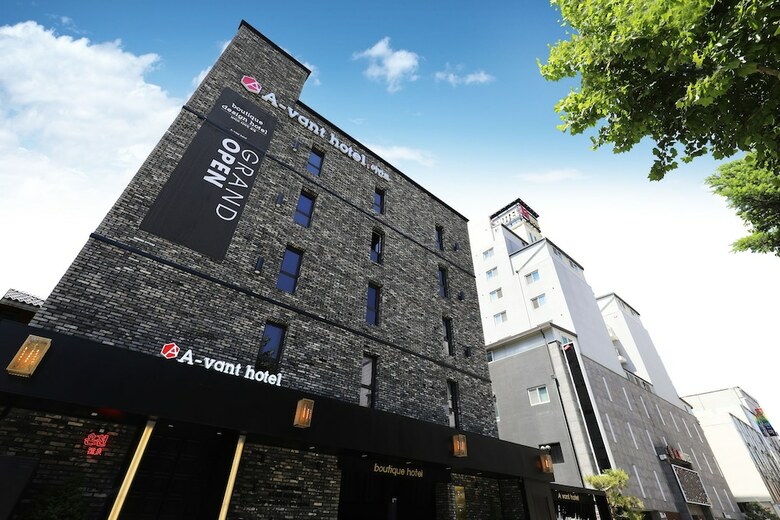 A-vant Hotel