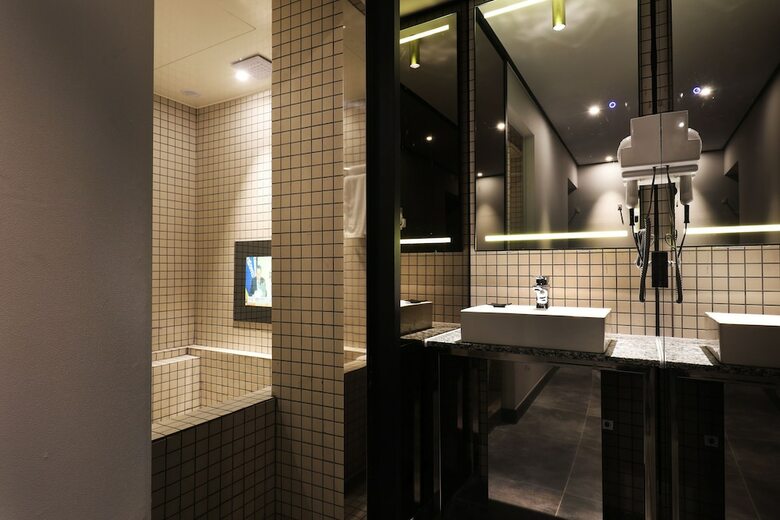 A-vant Hotel