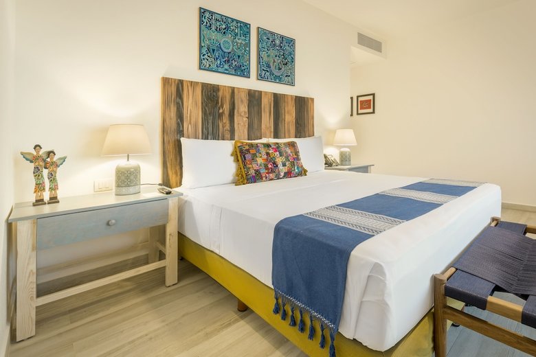 Hotel Mar Del Cabo By Velas Resorts