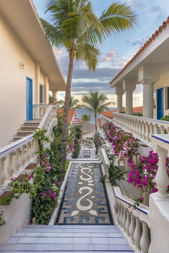 Hotel Mar Del Cabo By Velas Resorts