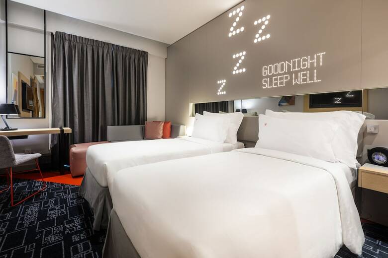 Hotel Studio M Arabian Plaza