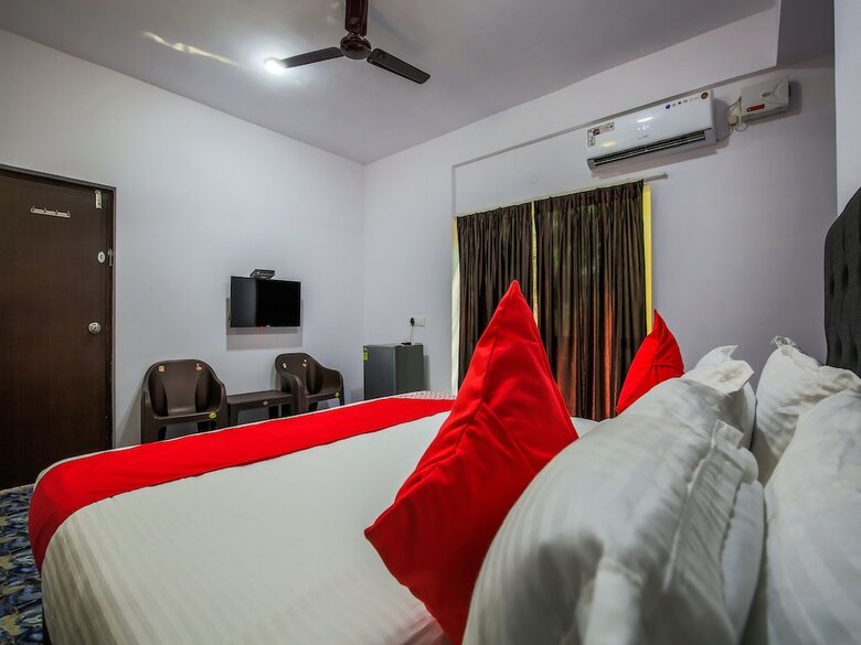 Hotel Oyo 23496 Tom's Imperial