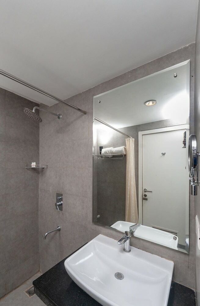 Hotel Edition O 30024 The Banyan Poonamallee