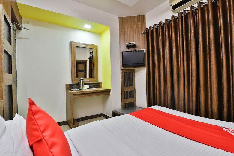 Oyo Rooms 229 Hotel Classic Inn
