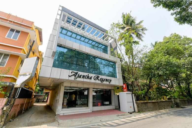 Hotel Capital O 23079 Ajantha Regency