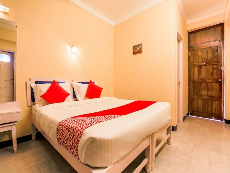 Hotel Oyo 776 Royal Heritage