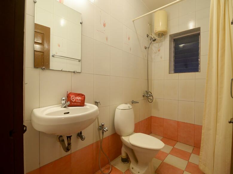 Hotel Oyo 24014 Tuliip Residency