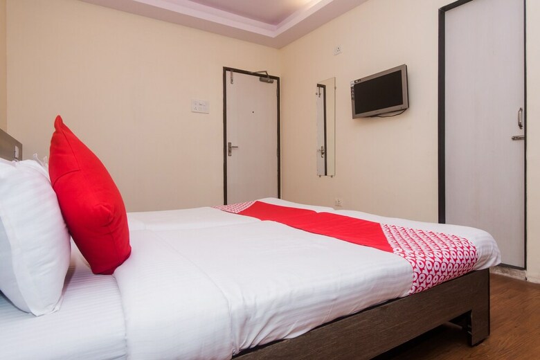 Hotel Oyo 24014 Tuliip Residency