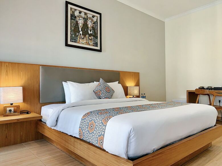 Hotel Perissos Echo Beach