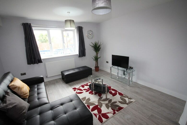 Apartamentos Holden Court