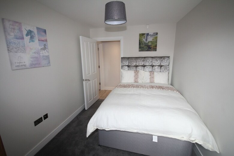 Apartamentos Holden Court