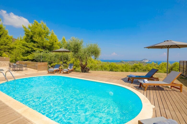 Villa Keri Sea