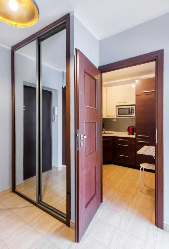 Clicktheflat Golden Terraces Apartment