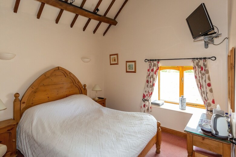Posada Church Farm Lodge