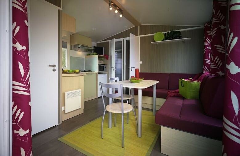 Camping Residentiel La Pin�de
