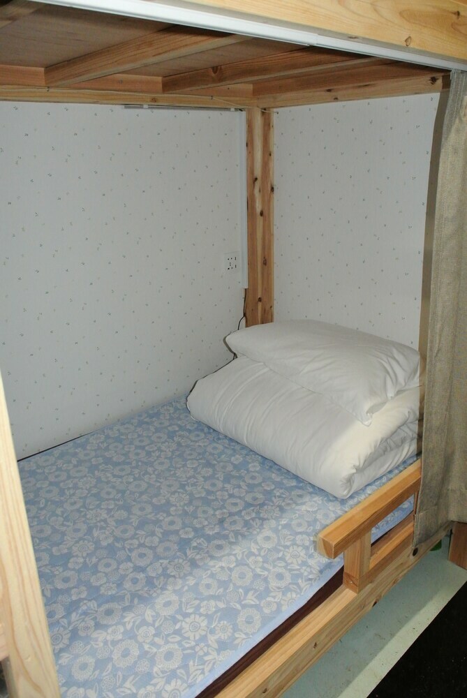 Hostal International Budget Hostel In Okinawa