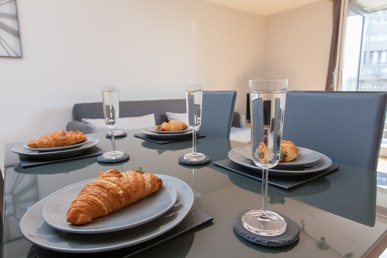 Amazing Apartments - Cables Wynd