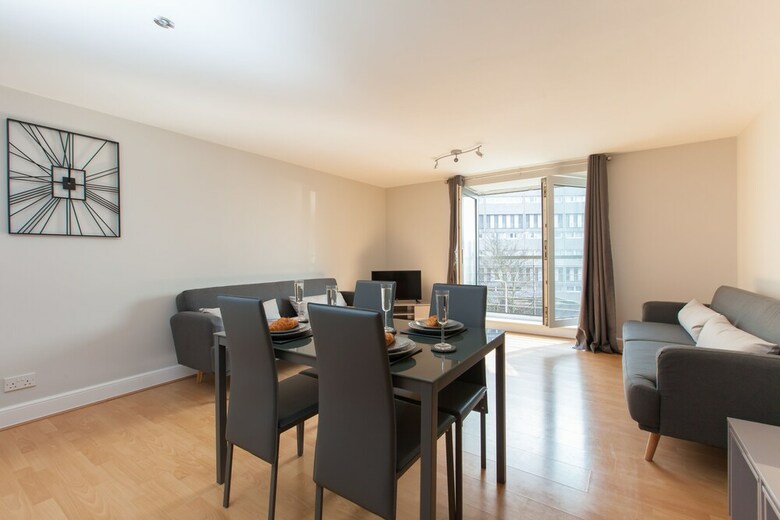 Amazing Apartments - Cables Wynd