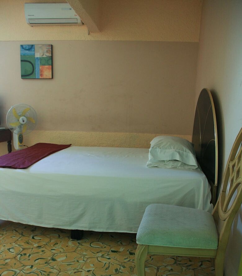 Hotel T-ca Guest House & Resto