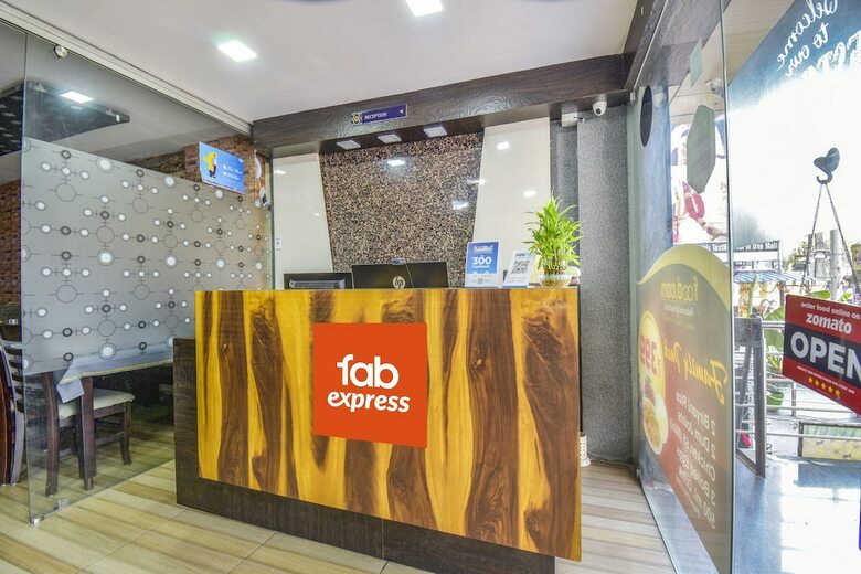 Hotel Fabexpress Relax Residency