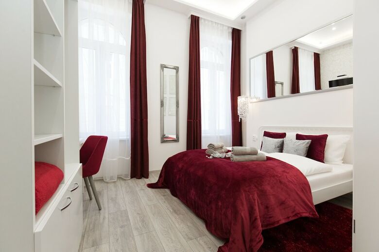 Silver Boutique Hotel