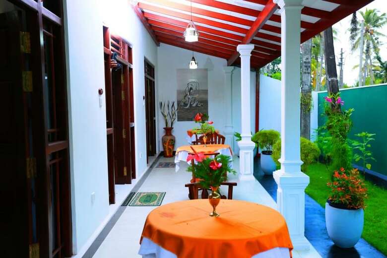 Hotel Ceylonika Rest