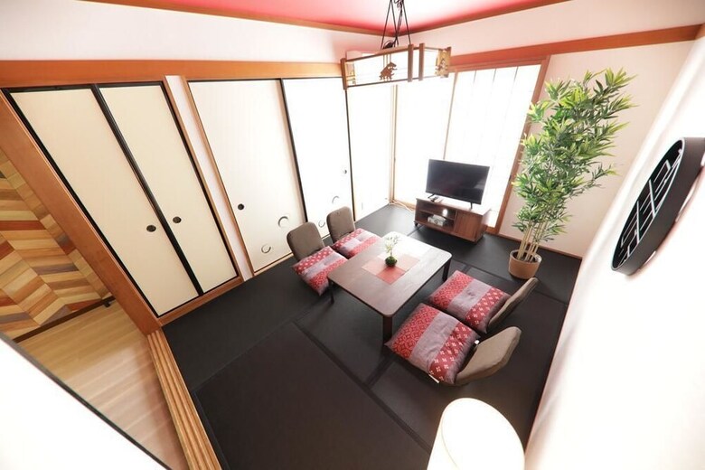 Omotenashi House Part 1 (174-1)