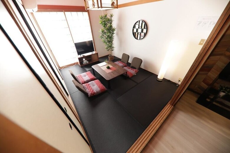 Omotenashi House Part 1 (174-1)