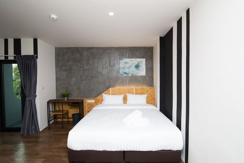 Hotel The Arbern Hostel X Bistro