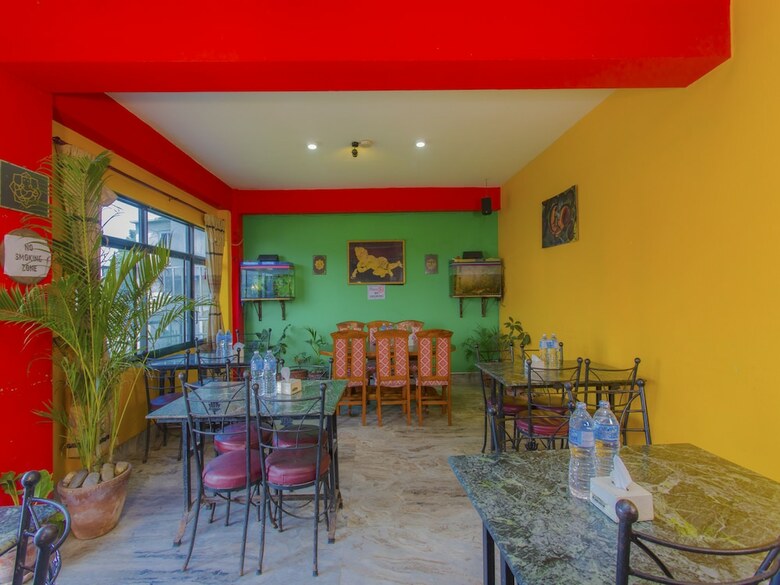 Oyo 240 Hotel Aagan