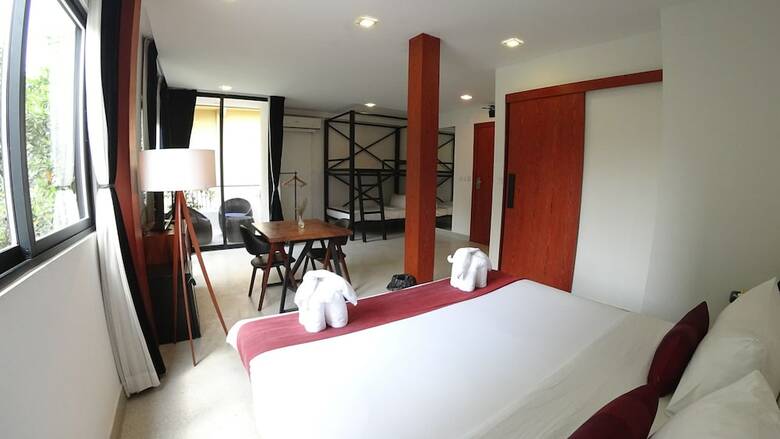 Hotel Corduroy