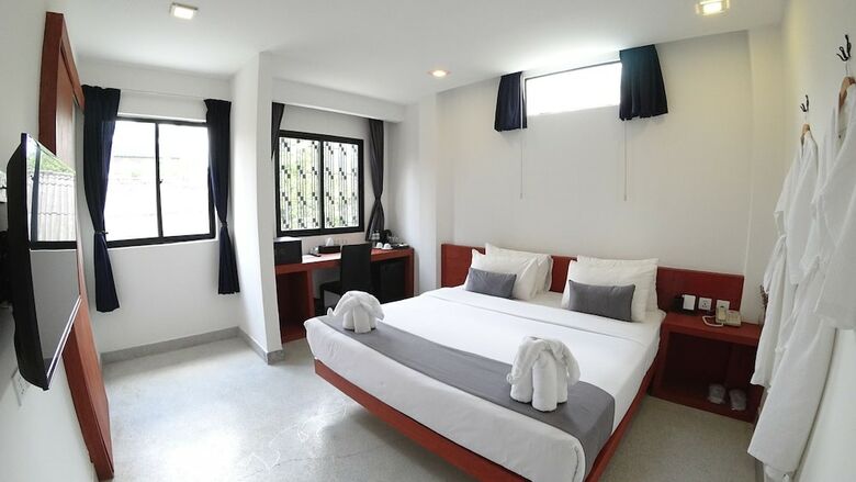 Hotel Corduroy