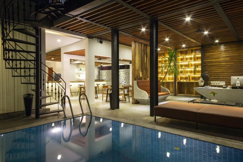 Hotel Corduroy